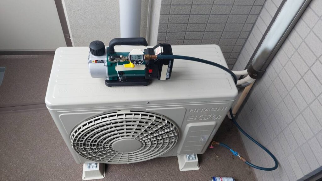 日立エアコン2025 新品 白くまくんRAS-AJ22R(W) 取付基本工事